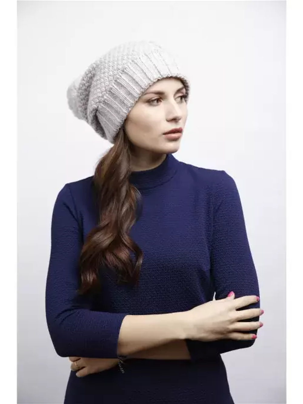 Шапка Avi  20% шерсть альпака, 20% овечья шерсть, 60% акрил Белый 1