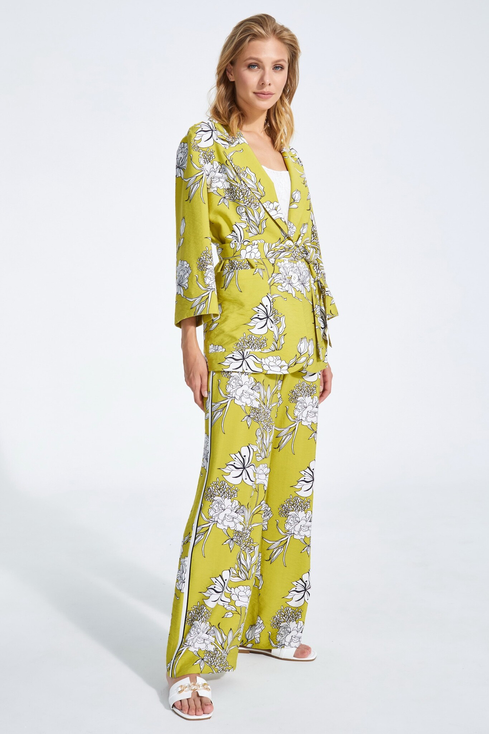 Жакет Nika  Состав: 85% Вискоза