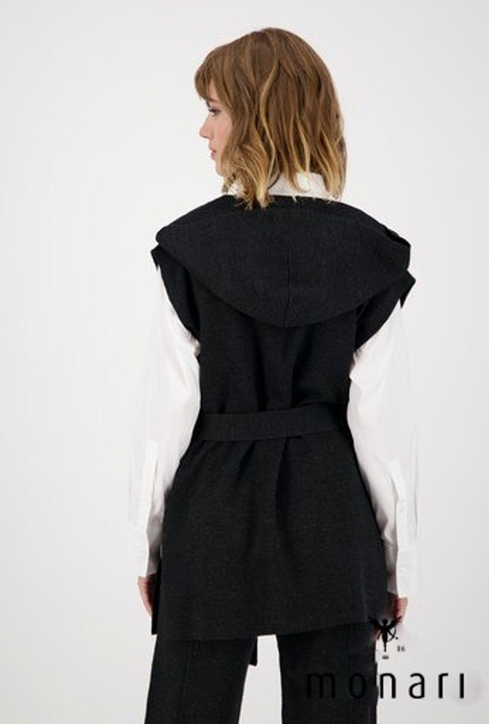 Жилет Monari  Состав: 50% Шерсть, 50% Акрил