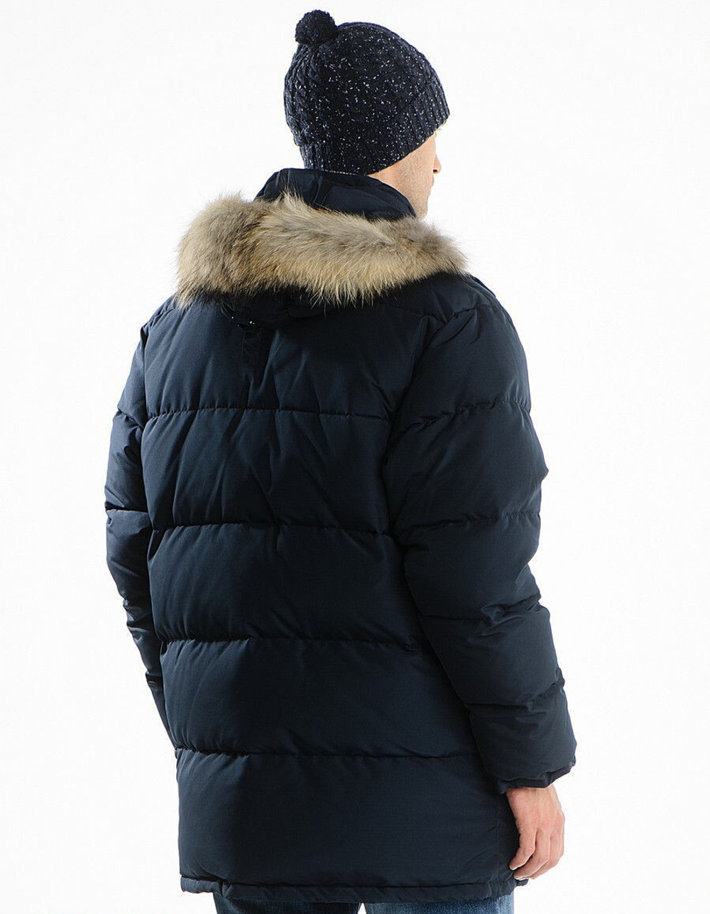 Пуховик Joutsen 100% полиэстер. Наполнитель: 100% пух арктического гуся.