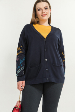 Кардиган Averi из мягкой вискозной пряжи.