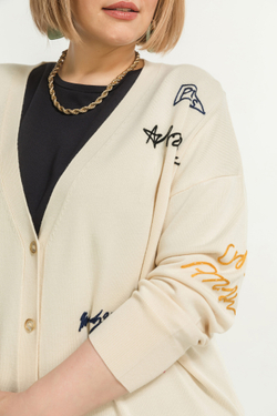 Кардиган Averi из мягкой вискозной пряжи с вышивкой.