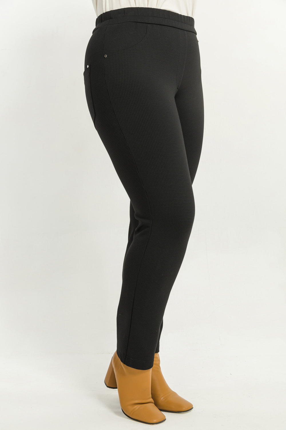 Брюки Averi из плотного вискозного джерси.