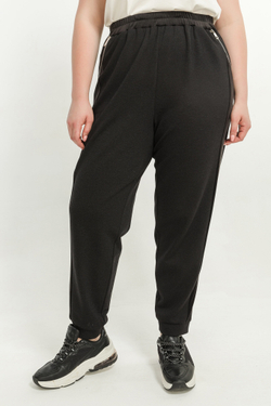 Брюки Averi из плотной ткани прямого слегка зауженного силуэта.