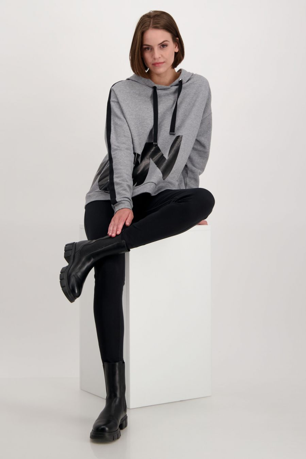 Свитшот Толстовка Monari  Состав: 80% Хлопок