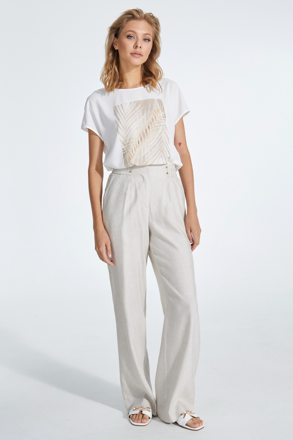 Блузка Nika  Состав: 62% Полиэстер, 38% Вискоза