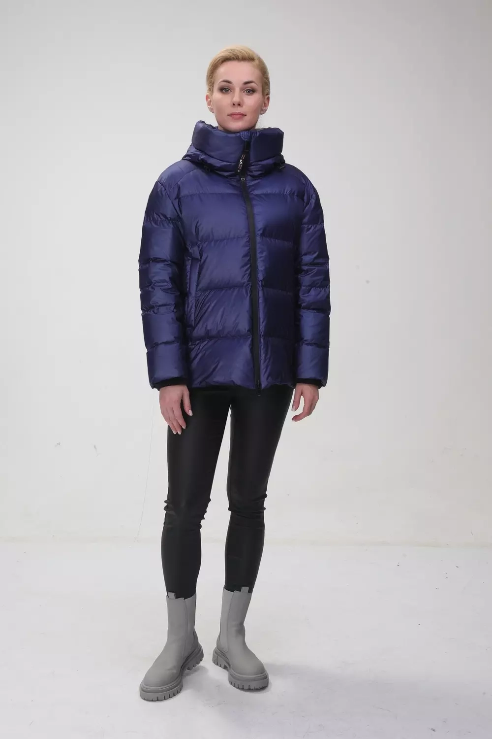 Пуховик AVI ARIETTA 90% пух 10% перо.