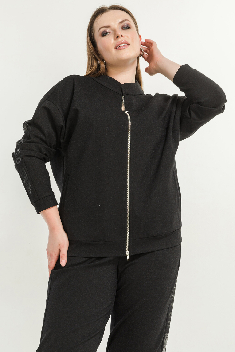 Жакет Averi из плотной поливискозы на молнии.