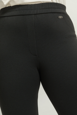 Брюки Averi из плотного вискозного джерси.