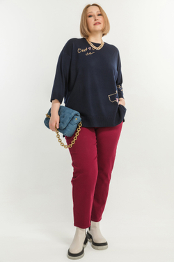 Джемпер Averi из вискозной пряжи прямого силуэта.